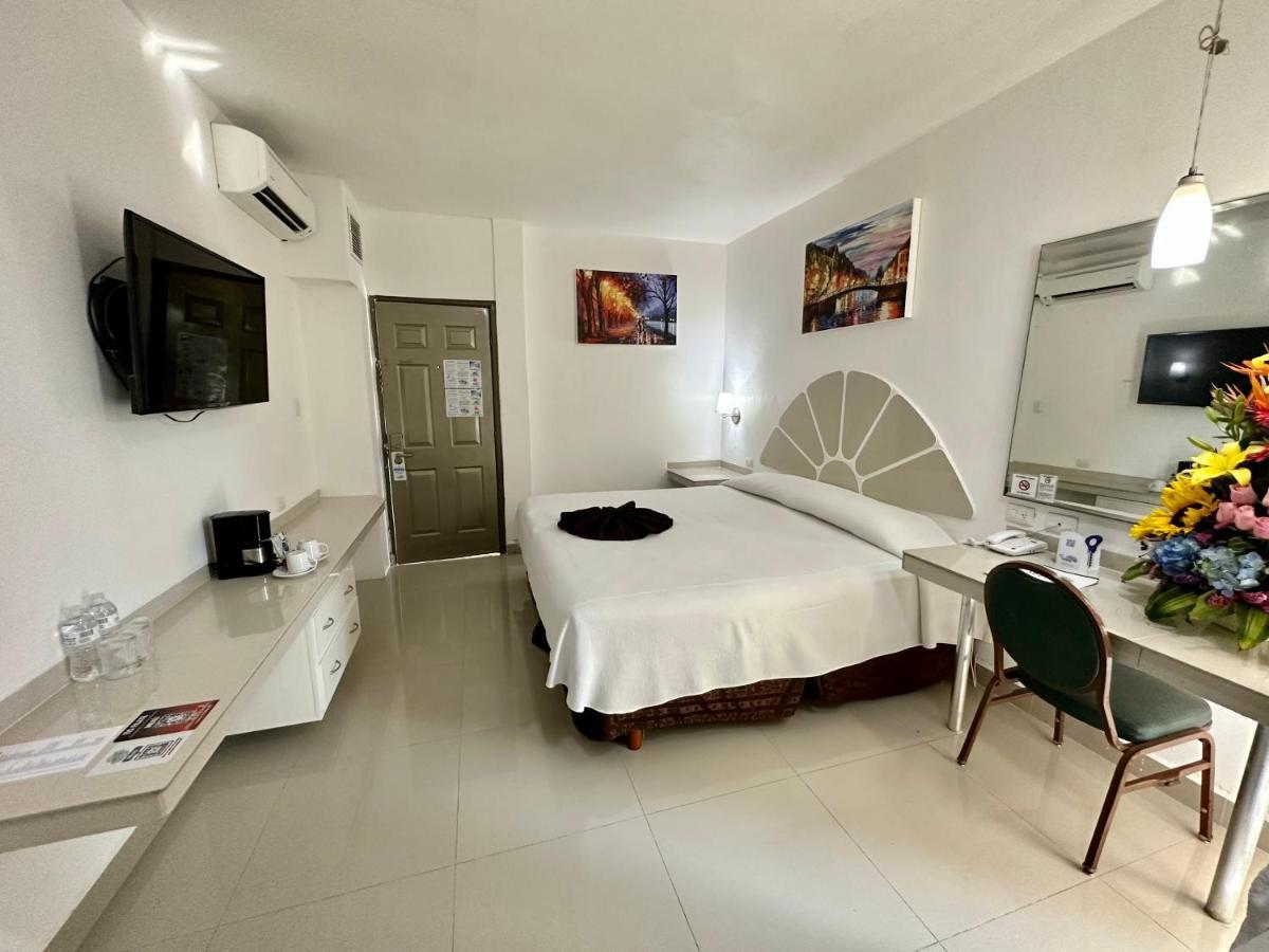 Hotel Plaza Caribe Cancún Eksteriør bilde