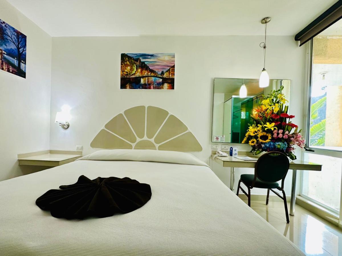 Hotel Plaza Caribe Cancún Eksteriør bilde