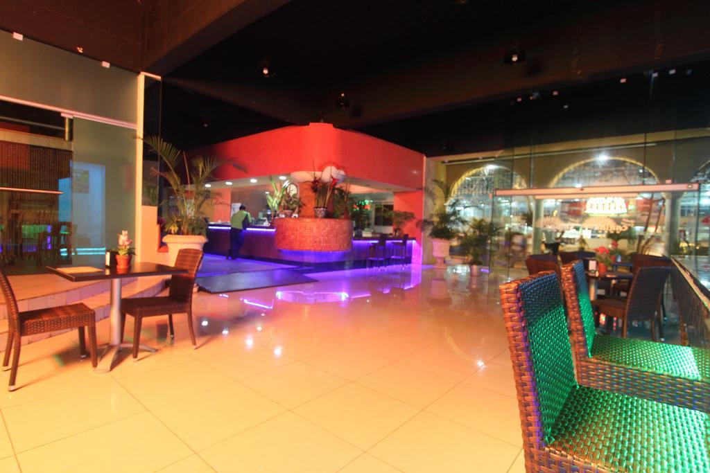 Hotel Plaza Caribe Cancún Eksteriør bilde