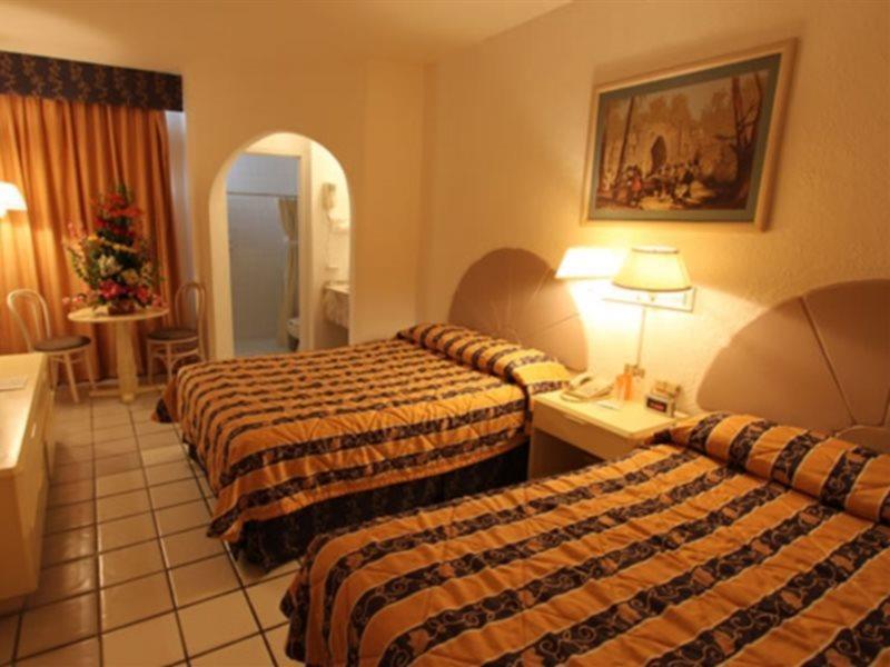 Hotel Plaza Caribe Cancún Eksteriør bilde